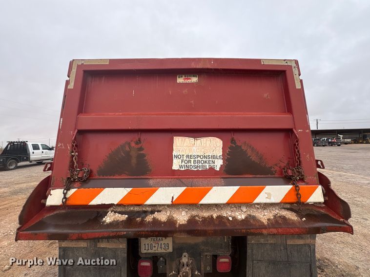 image for item FC2220 2012 Mack GU dump truck
