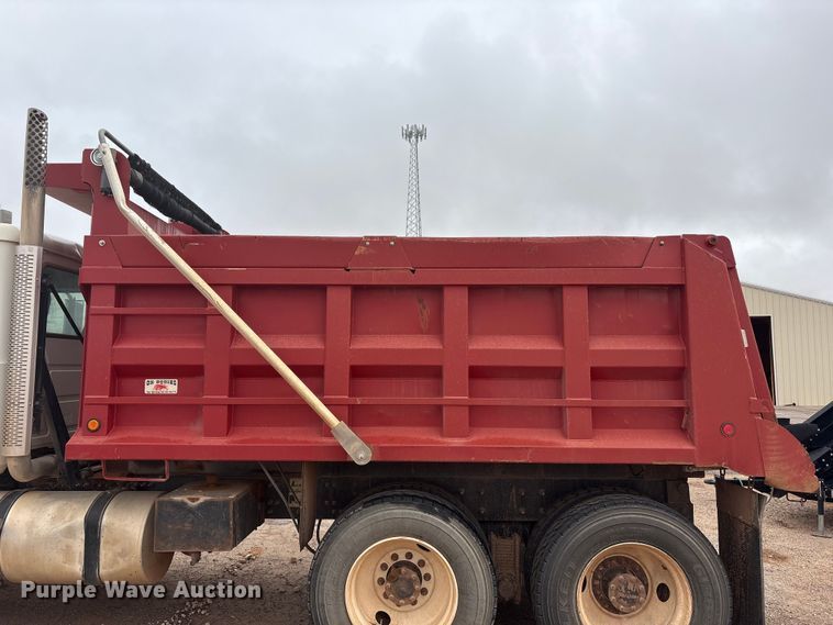image for item FC2220 2012 Mack GU dump truck