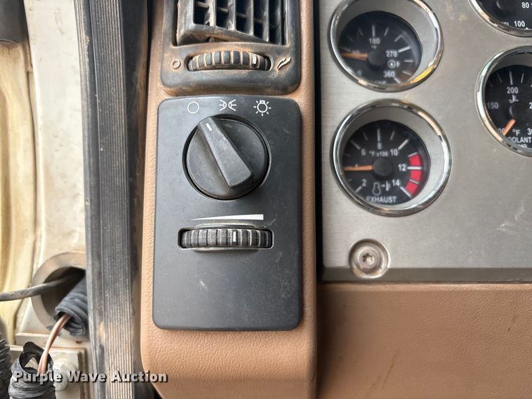 image for item FC2220 2012 Mack GU dump truck