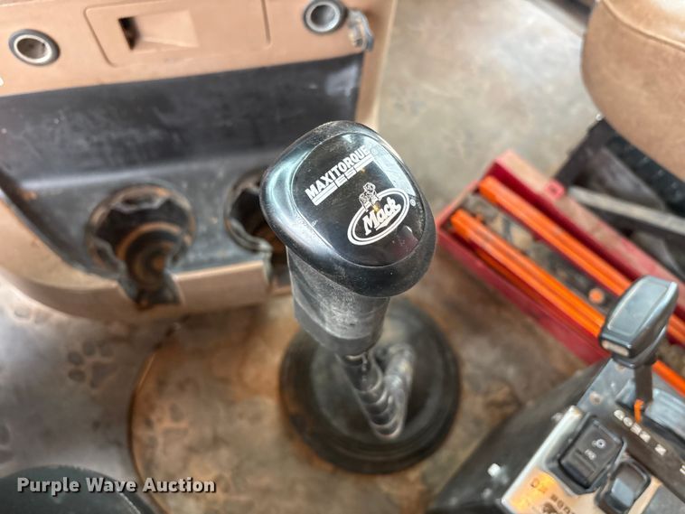 image for item FC2220 2012 Mack GU dump truck