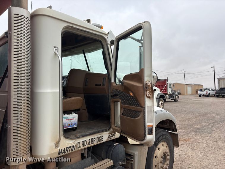 image for item FC2220 2012 Mack GU dump truck
