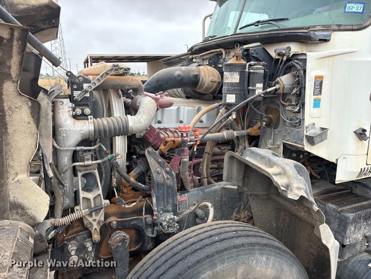 image for item FC2220 2012 Mack GU dump truck