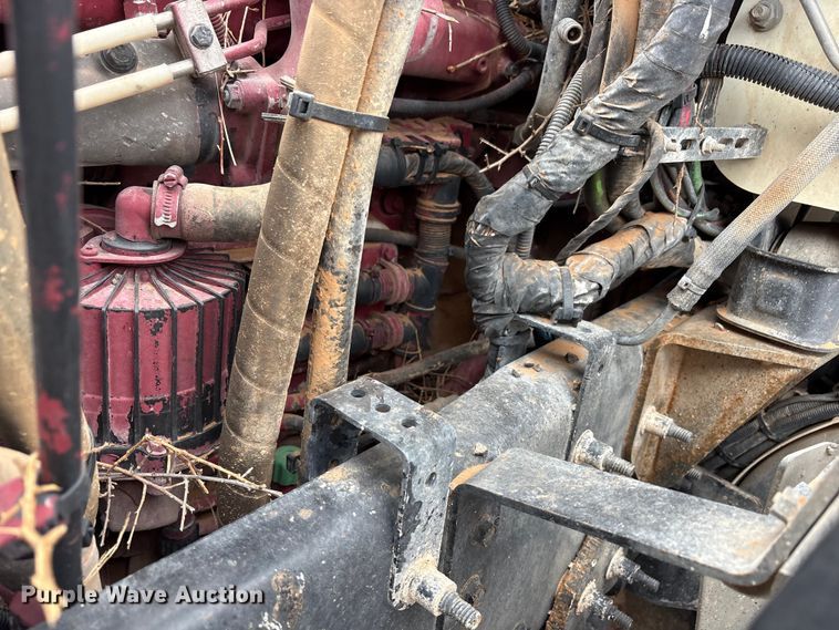 image for item FC2221 2013 Mack GU water truck