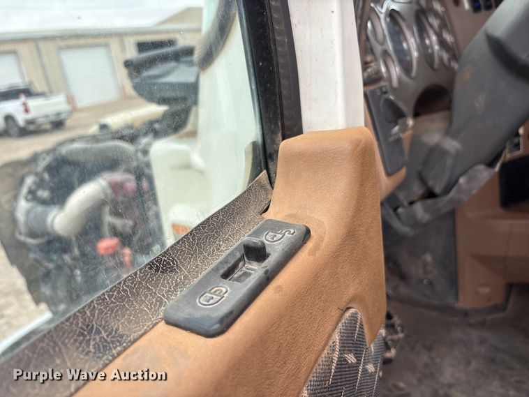 image for item FC2222 2012 Mack GU dump truck