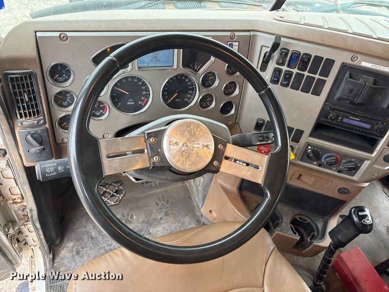 image for item FC2222 2012 Mack GU dump truck