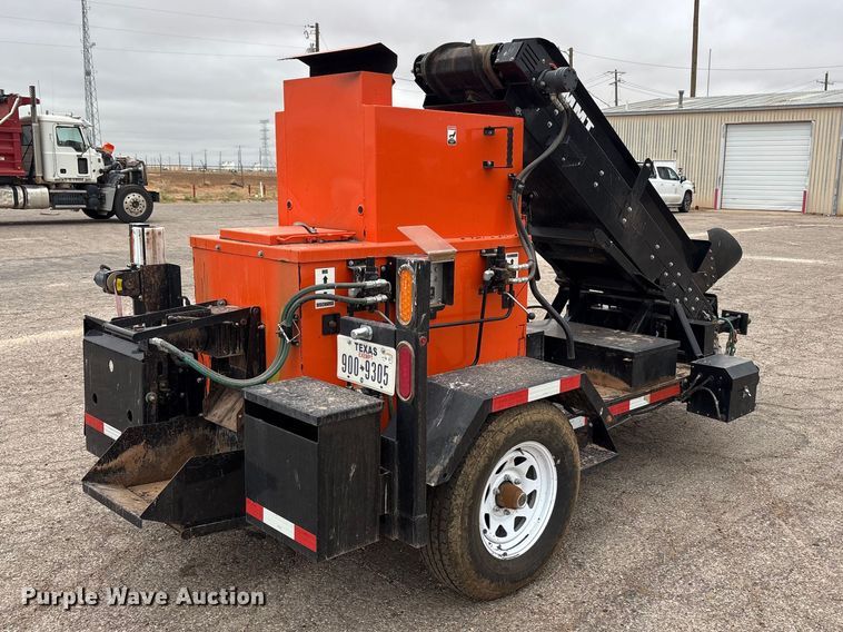 image for item FC2224 2018 Stepp Mfg Co. SMMT asphalt recycler