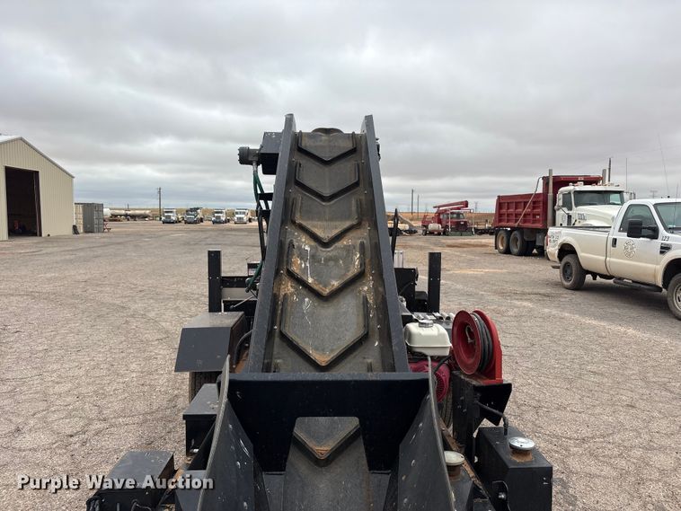 image for item FC2224 2018 Stepp Mfg Co. SMMT asphalt recycler