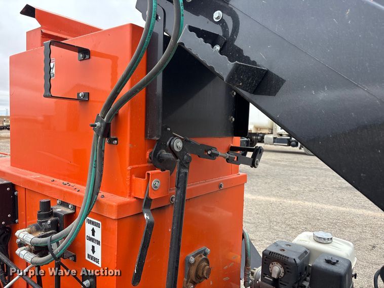 image for item FC2224 2018 Stepp Mfg Co. SMMT asphalt recycler