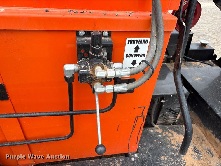 image for item FC2224 2018 Stepp Mfg Co. SMMT asphalt recycler
