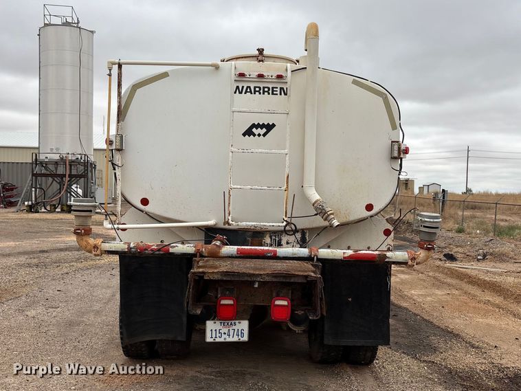 image for item FC2225 2003 Chevrolet C8500 water truck