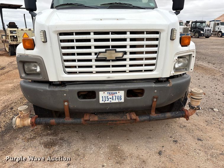 image for item FC2225 2003 Chevrolet C8500 water truck