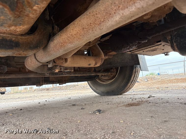 image for item FC2225 2003 Chevrolet C8500 water truck