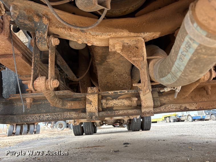 image for item FC2225 2003 Chevrolet C8500 water truck