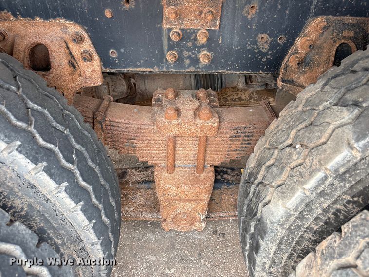 image for item FC2225 2003 Chevrolet C8500 water truck