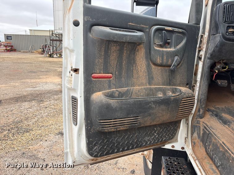 image for item FC2225 2003 Chevrolet C8500 water truck