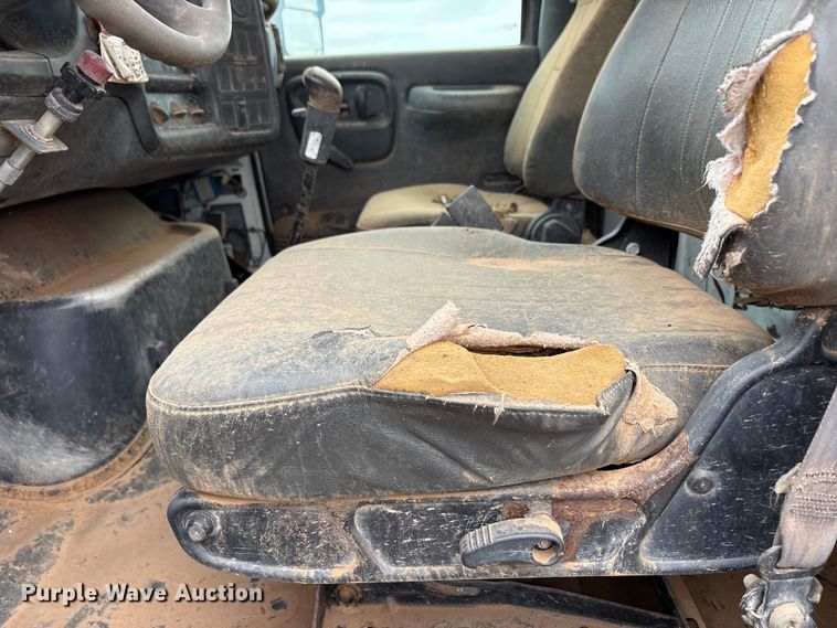 image for item FC2225 2003 Chevrolet C8500 water truck