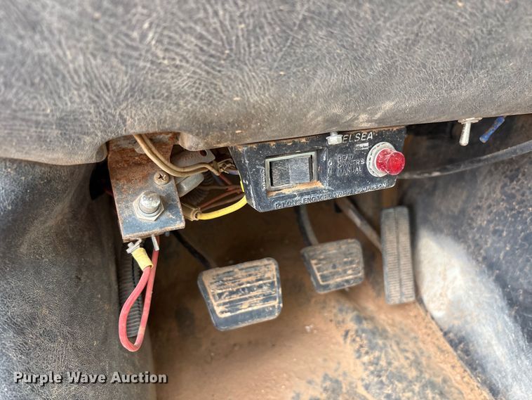 image for item FC2225 2003 Chevrolet C8500 water truck