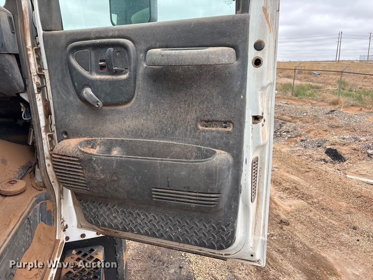 image for item FC2225 2003 Chevrolet C8500 water truck