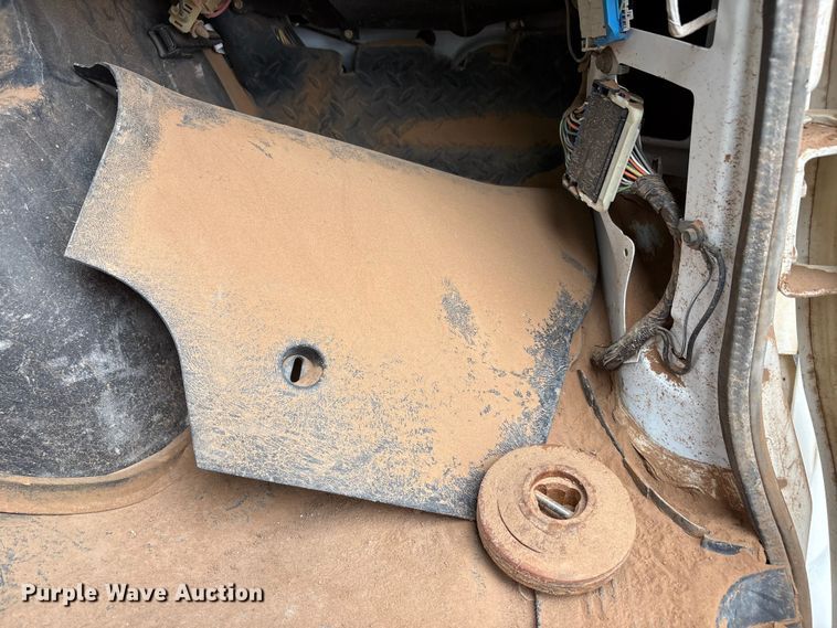 image for item FC2225 2003 Chevrolet C8500 water truck