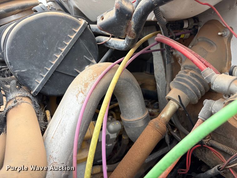 image for item FC2225 2003 Chevrolet C8500 water truck