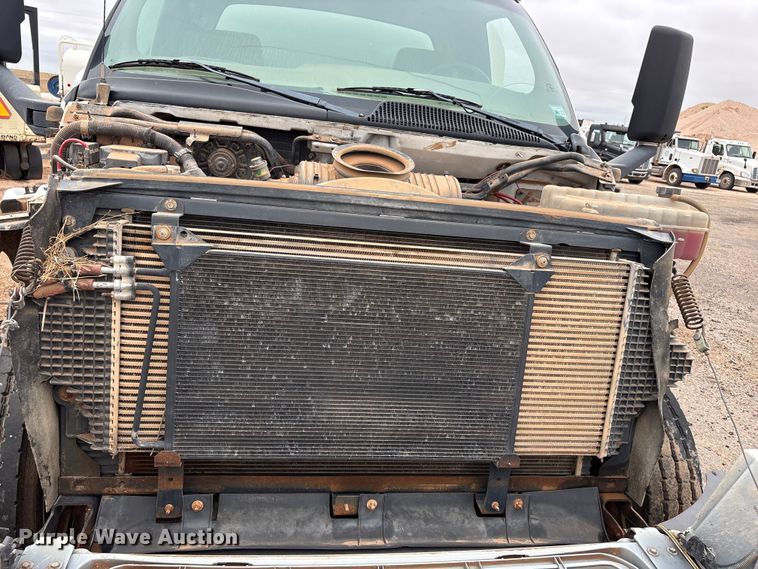 image for item FC2225 2003 Chevrolet C8500 water truck