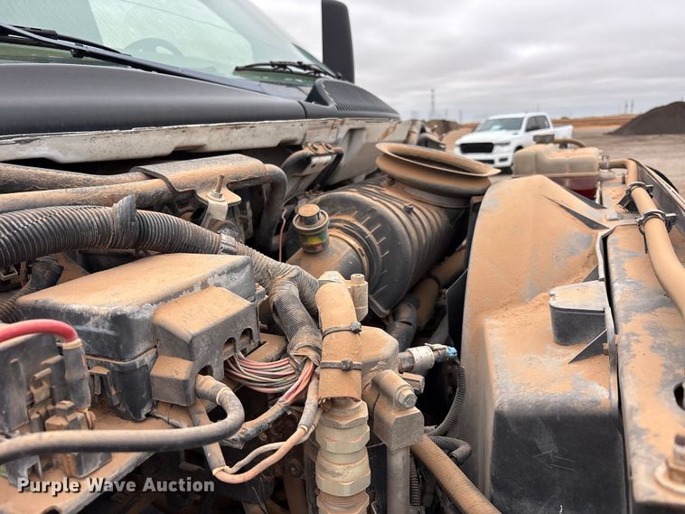 image for item FC2225 2003 Chevrolet C8500 water truck