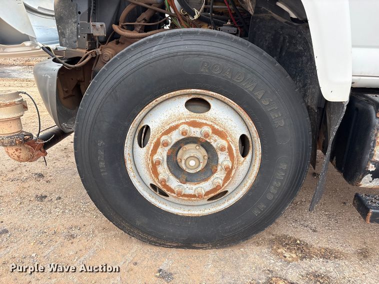 image for item FC2225 2003 Chevrolet C8500 water truck