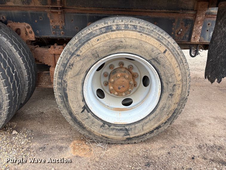 image for item FC2225 2003 Chevrolet C8500 water truck