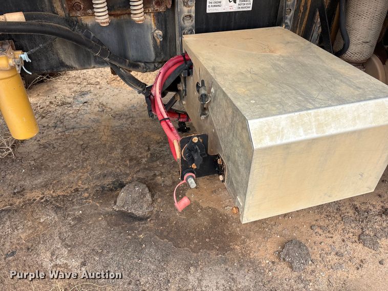 image for item FC2227 2014 International CT660S water truck
