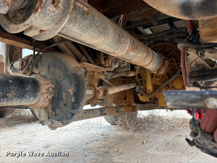 image for item FC2227 2014 International CT660S water truck