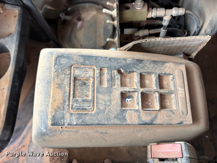 image for item FC2227 2014 International CT660S water truck