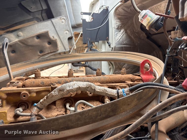 image for item FC2227 2014 International CT660S water truck
