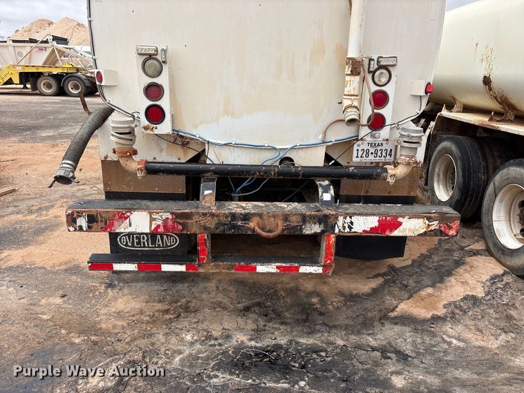 image for item FC2228 2011 International WorkStar 7400 water truck