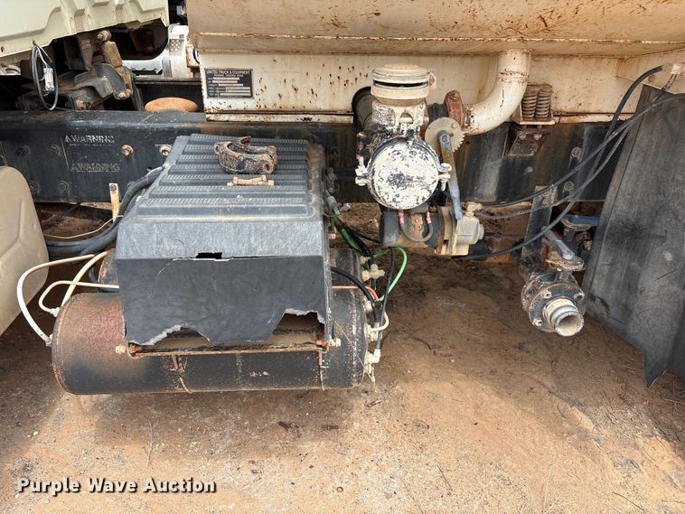 image for item FC2228 2011 International WorkStar 7400 water truck
