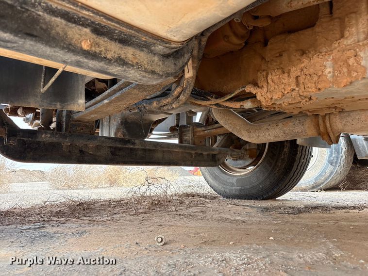 image for item FC2228 2011 International WorkStar 7400 water truck