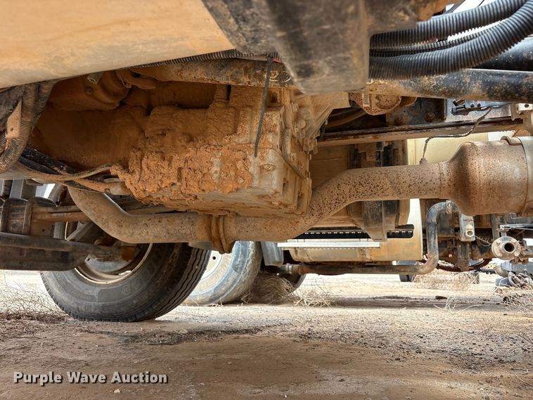 image for item FC2228 2011 International WorkStar 7400 water truck