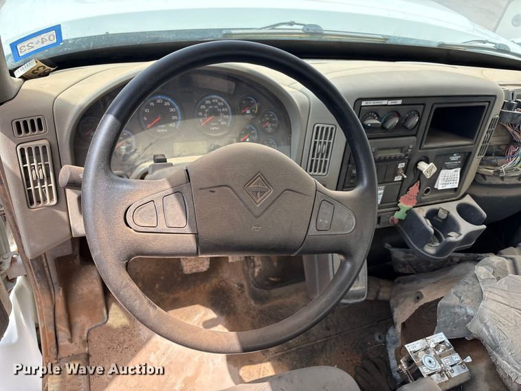image for item FC2228 2011 International WorkStar 7400 water truck