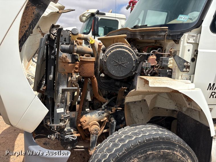 image for item FC2228 2011 International WorkStar 7400 water truck