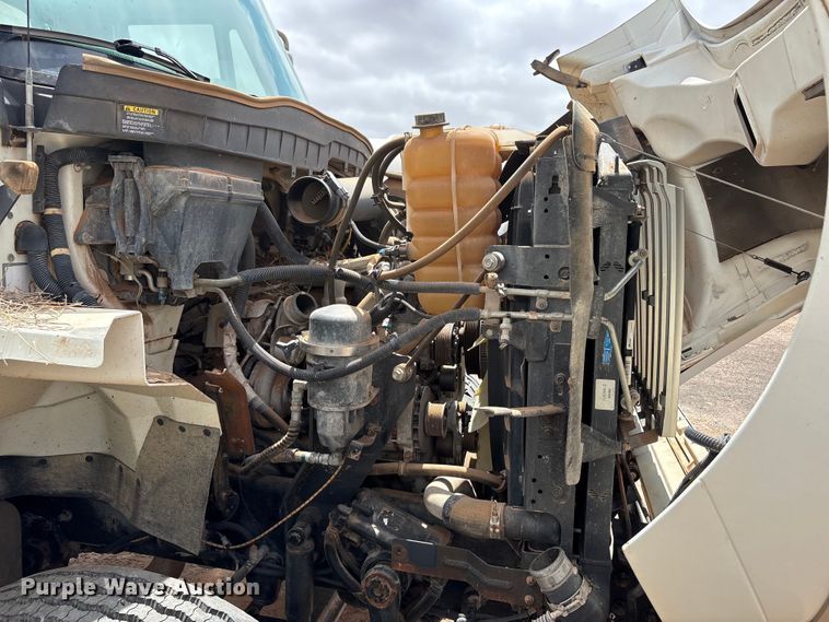 image for item FC2228 2011 International WorkStar 7400 water truck