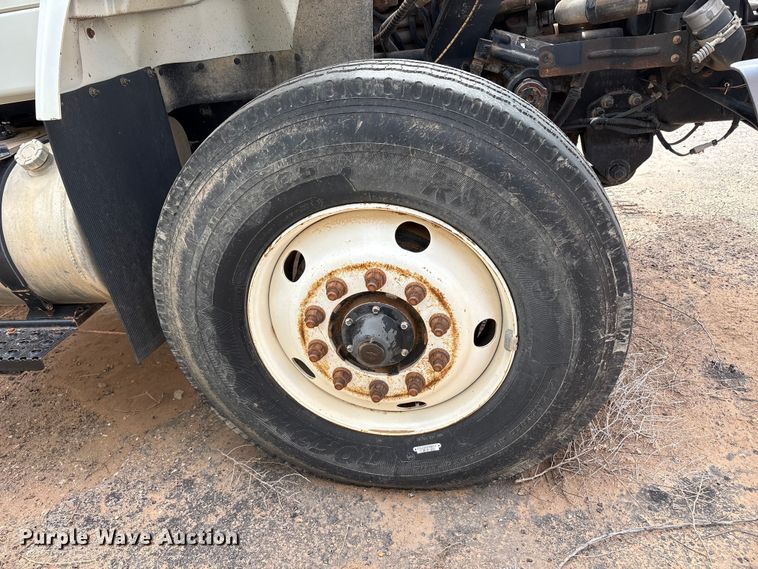 image for item FC2228 2011 International WorkStar 7400 water truck