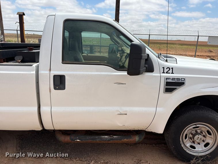 image for item FC2230 2010 Ford F250 Super Duty pickup truck