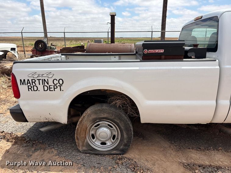 image for item FC2230 2010 Ford F250 Super Duty pickup truck