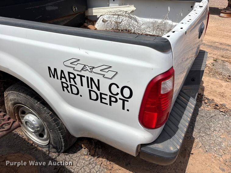 image for item FC2230 2010 Ford F250 Super Duty pickup truck
