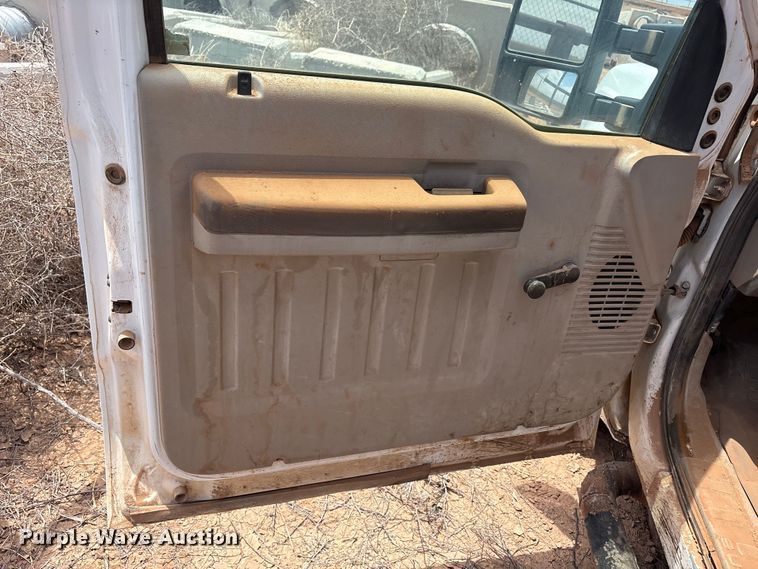 image for item FC2230 2010 Ford F250 Super Duty pickup truck