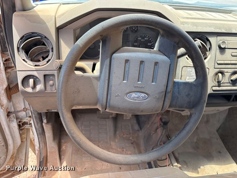 image for item FC2230 2010 Ford F250 Super Duty pickup truck