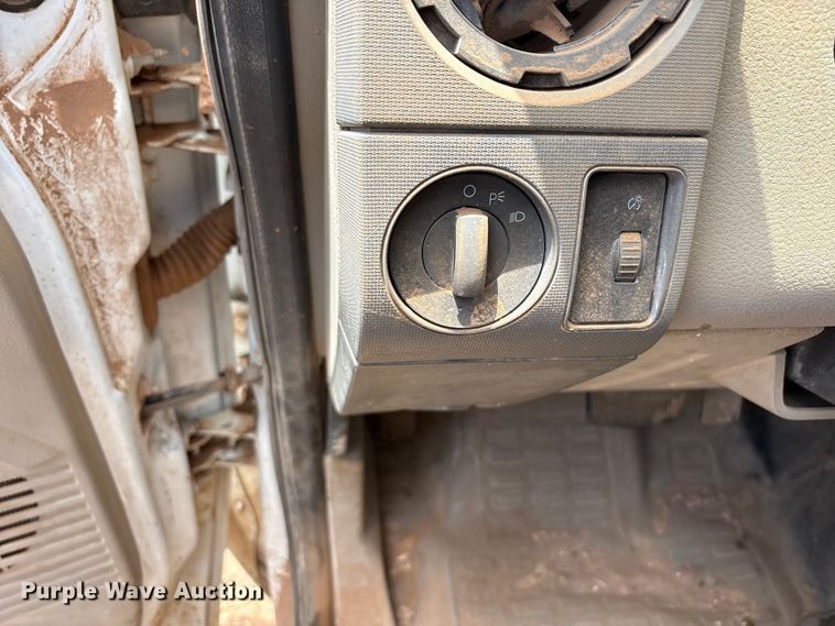 image for item FC2230 2010 Ford F250 Super Duty pickup truck