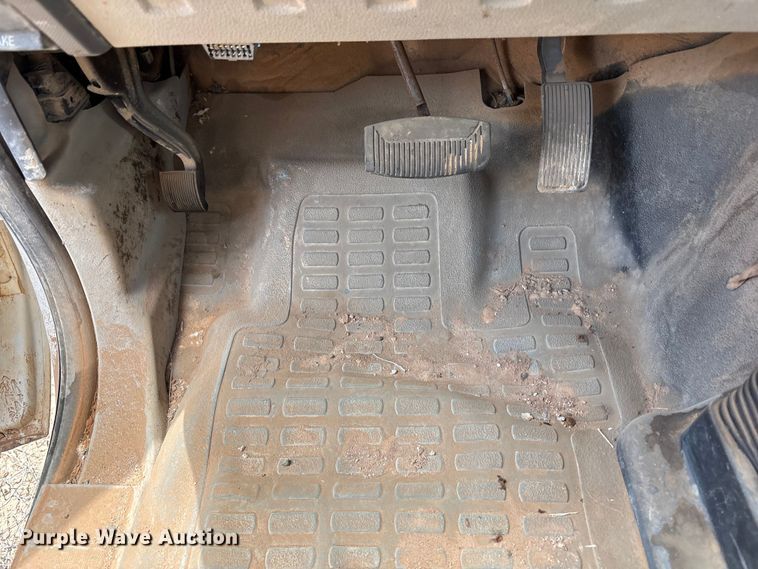 image for item FC2230 2010 Ford F250 Super Duty pickup truck
