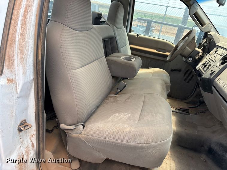 image for item FC2230 2010 Ford F250 Super Duty pickup truck