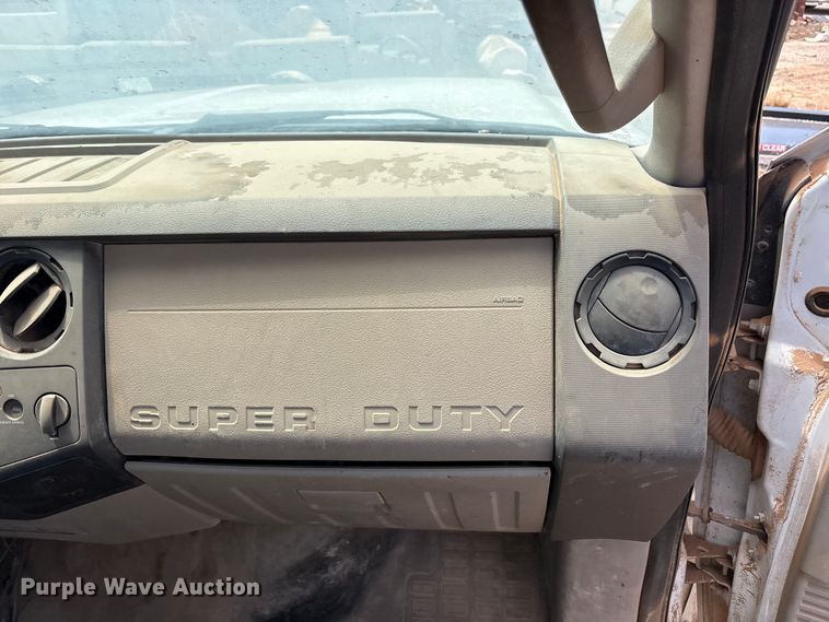 image for item FC2230 2010 Ford F250 Super Duty pickup truck