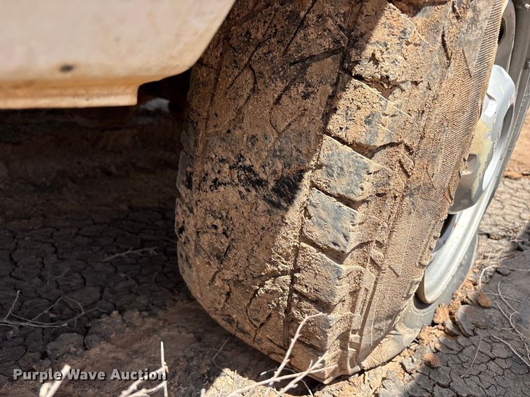 image for item FC2230 2010 Ford F250 Super Duty pickup truck